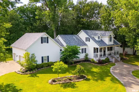 703 Rachael Ct, Carterville, IL 62918