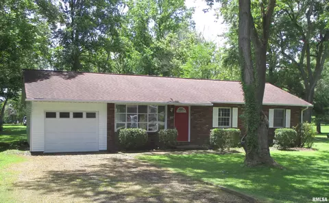 405 E Douglas St, De Soto, IL 62924