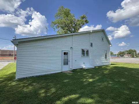 1607 W Cherry St, Marion, IL 62959 photo 15