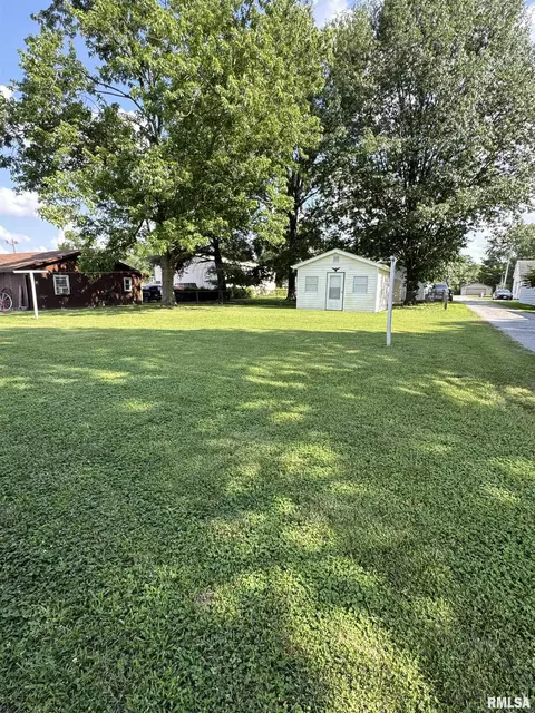 1607 W Cherry St, Marion, IL 62959 photo 12