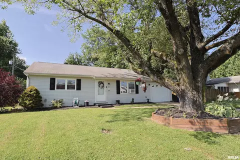 1519 Ruth Ann Dr, Centralia, IL 62801
