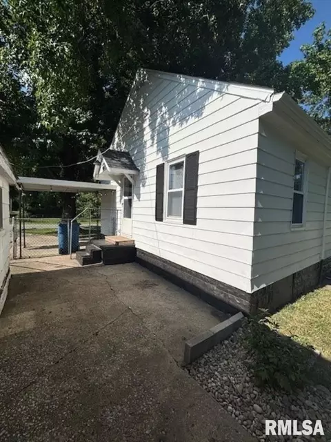 2103 Forest St, Mount Vernon, IL 62864 photo 8