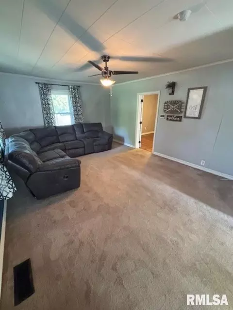 2103 Forest St, Mount Vernon, IL 62864 photo 9