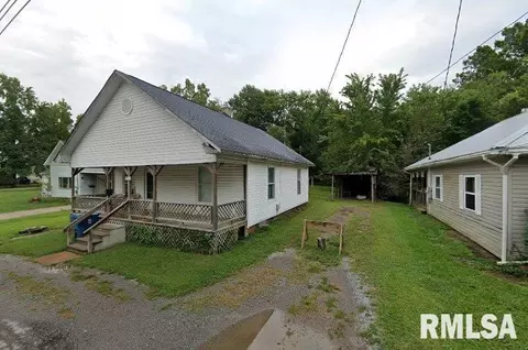 211 Washington Ave, Johnston City, IL 62951