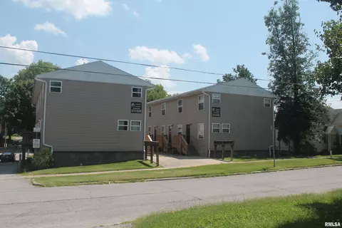 507-509 W College St, Carbondale, IL 62901