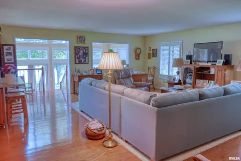 1382 Nicklaus Ln, Marion, IL 62959 photo 8
