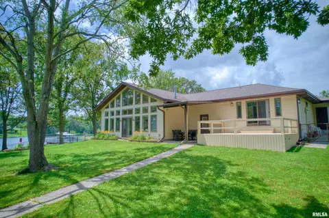 1382 Nicklaus Ln, Marion, IL 62959 photo 2