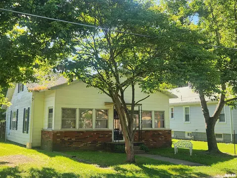 242 Missouri St, Pinckneyville, IL 62274