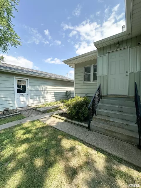 817 W Hendrickson St, Marion, IL 62959 photo 23