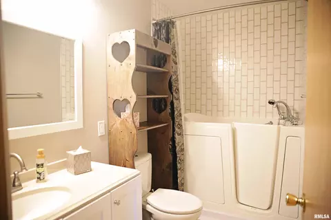 203 Skyline Dr, Marion, IL 62959 photo 8
