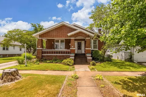 2011 Logan St, Murphysboro, IL 62966 photo 2