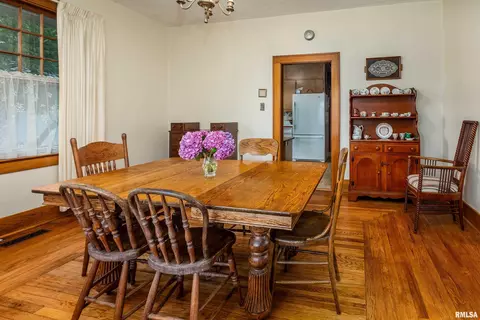 2011 Logan St, Murphysboro, IL 62966 photo 12