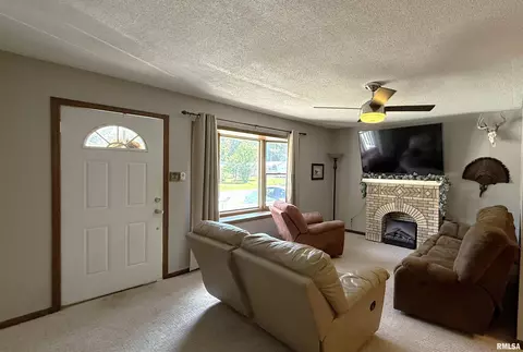 1409 Rig, Salem, IL 62881 photo 4