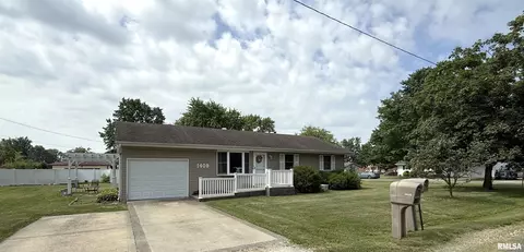 1409 Rig, Salem, IL 62881 photo 3