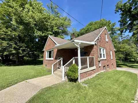 403 Freeman St, Anna, IL 62906