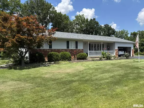 304 Lingale Ave, Marion, IL 62959