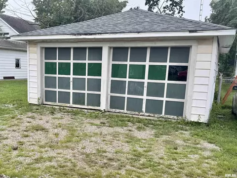 1100 E 2nd St, Centralia, IL 62801 photo 10