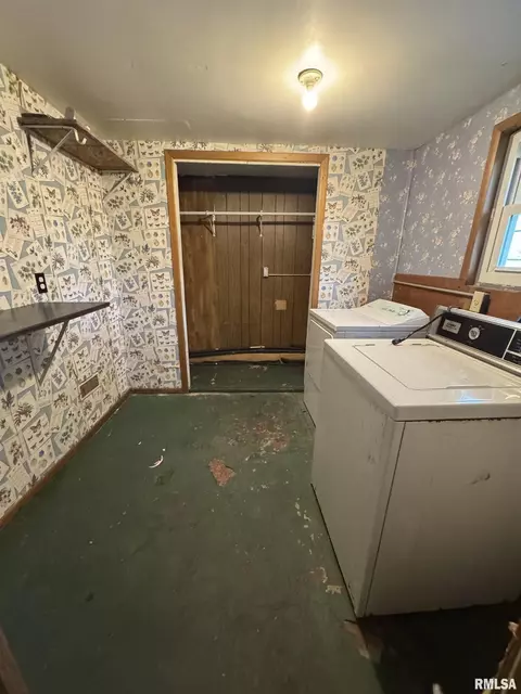 605 Gragg St, Centralia, IL 62801 photo 9