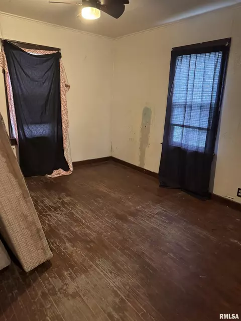 605 Gragg St, Centralia, IL 62801 photo 6