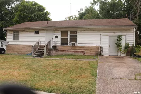 511 N Michaels St, Carbondale, IL 62901