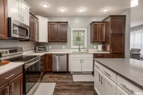 4806 Division St, Christopher, IL 62822 photo 11