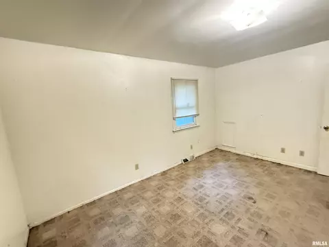 724 Maple St, Murphysboro, IL 62966 photo 14
