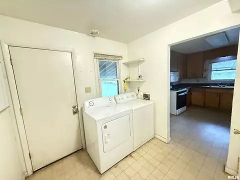 724 Maple St, Murphysboro, IL 62966 photo 16
