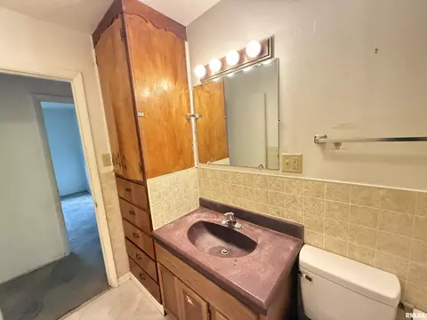724 Maple St, Murphysboro, IL 62966 photo 17