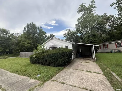 724 Maple St, Murphysboro, IL 62966