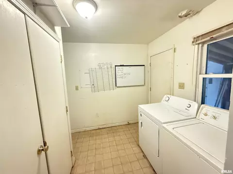 724 Maple St, Murphysboro, IL 62966 photo 6