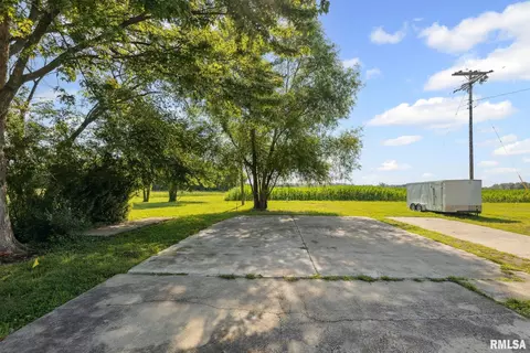 124 S Mine St, Sandoval, IL 62882 photo 6