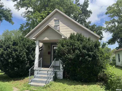 1317 S Cherry St, Centralia, IL 62801 photo 3