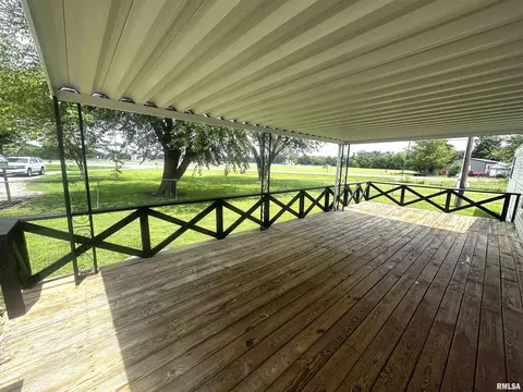 516 Walnut Hill Rd, Centralia, IL 62801 photo 8