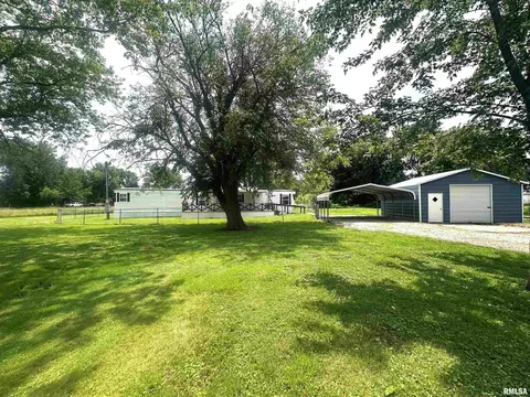 516 Walnut Hill Rd, Centralia, IL 62801 photo 10