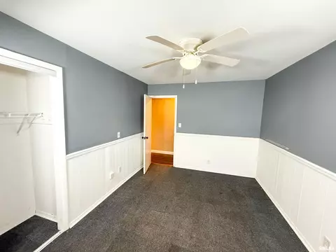 833 W 4th St, Flora, IL 62839 photo 27