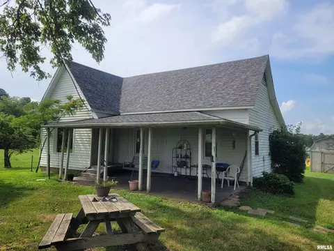 10192 E Davis Rd, Mount Vernon, IL 62864