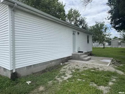 408 W 5th St, Flora, IL 62839 photo 32