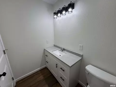 408 W 5th St, Flora, IL 62839 photo 24