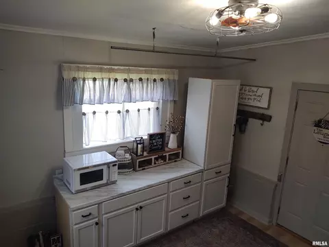 601 S State St, Christopher, IL 62822 photo 20