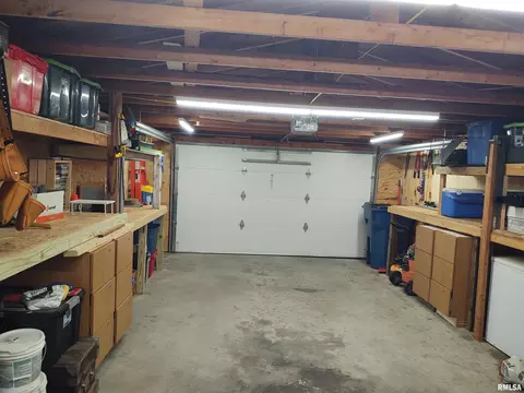 601 S State St, Christopher, IL 62822 photo 22