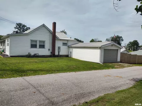 601 S State St, Christopher, IL 62822 photo 25