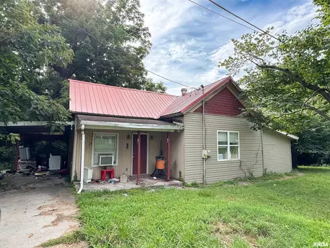 306 S Main St, Jonesboro, IL 62952