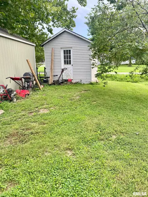 1120 E Stotlar St, Herrin, IL 62948 photo 12