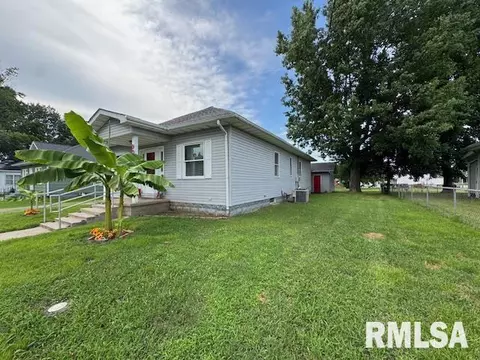 906 E Carter St, Marion, IL 62959 photo 4