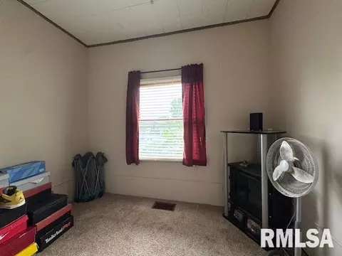 906 E Carter St, Marion, IL 62959 photo 21