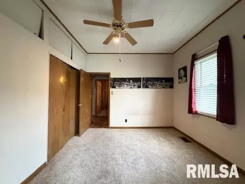 906 E Carter St, Marion, IL 62959 photo 23