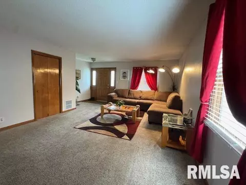 906 E Carter St, Marion, IL 62959 photo 7