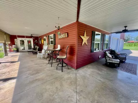 1166 Community Beach Rd, Centralia, IL 62801 photo 5
