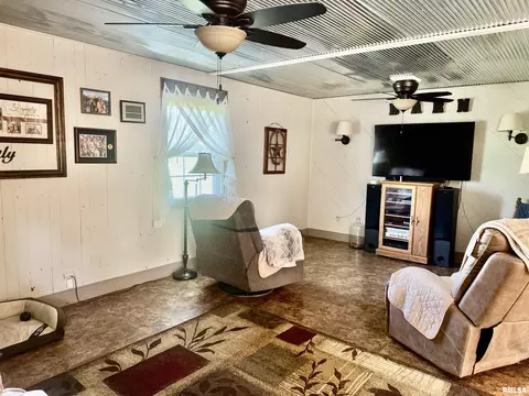 1166 Community Beach Rd, Centralia, IL 62801 photo 12