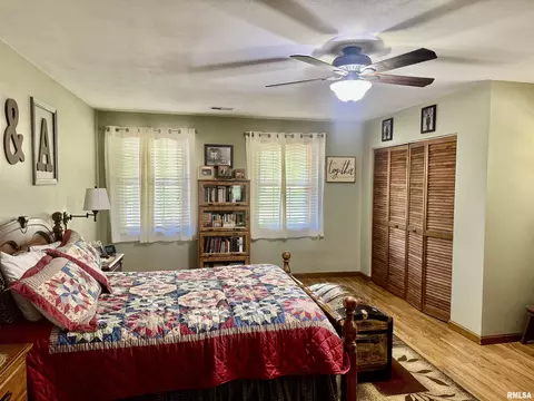 1166 Community Beach Rd, Centralia, IL 62801 photo 14